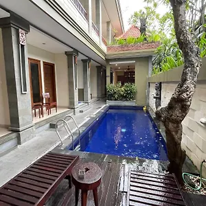 https://singgah-hotel-seminyak.ubudhotelsnow.com